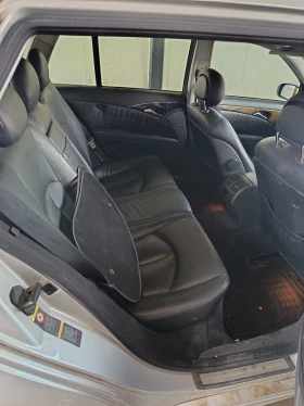 Mercedes-Benz E 320, снимка 9