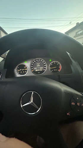 Mercedes-Benz C 220, снимка 6