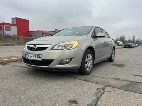 Opel Astra 1.6 Автоматик, снимка 1