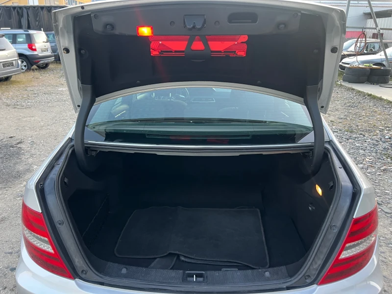 Mercedes-Benz C 200 2.2 CDI BLUE-EFFICENCY/ Автоматик/Нави/Park assist, снимка 9 - Автомобили и джипове - 43881877