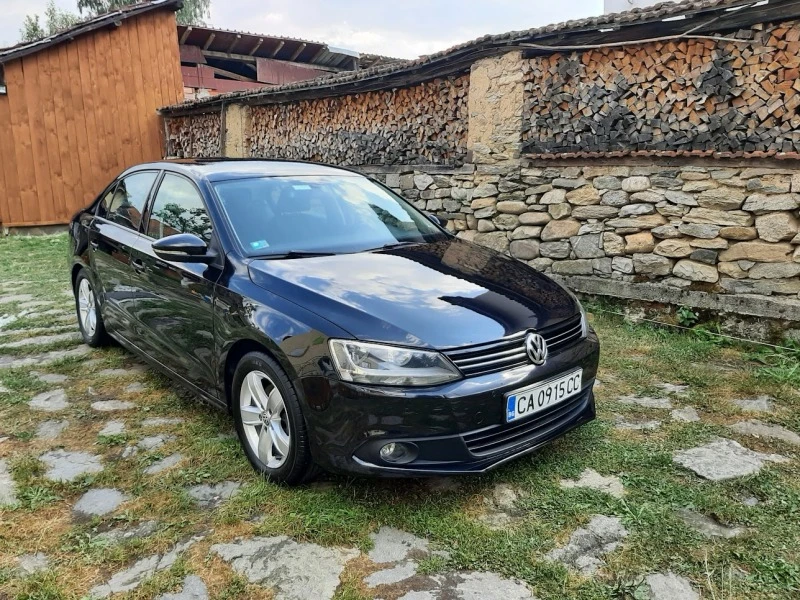 VW Jetta, снимка 1 - Автомобили и джипове - 47099640