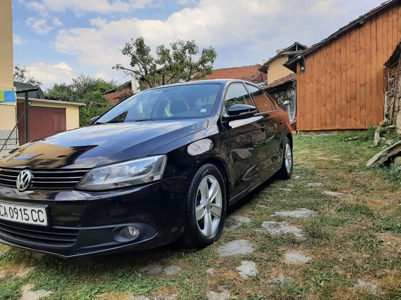 VW Jetta, снимка 2 - Автомобили и джипове - 47099640