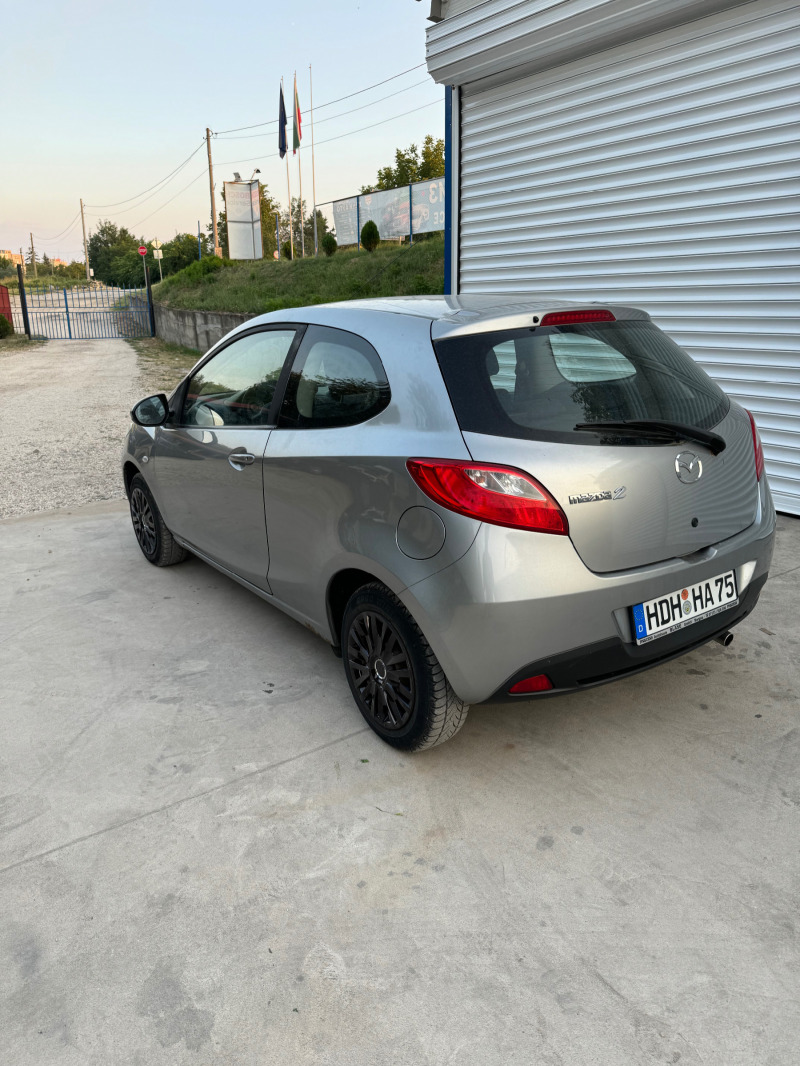 Mazda 2 1.4 Klima, снимка 4 - Автомобили и джипове - 46614156