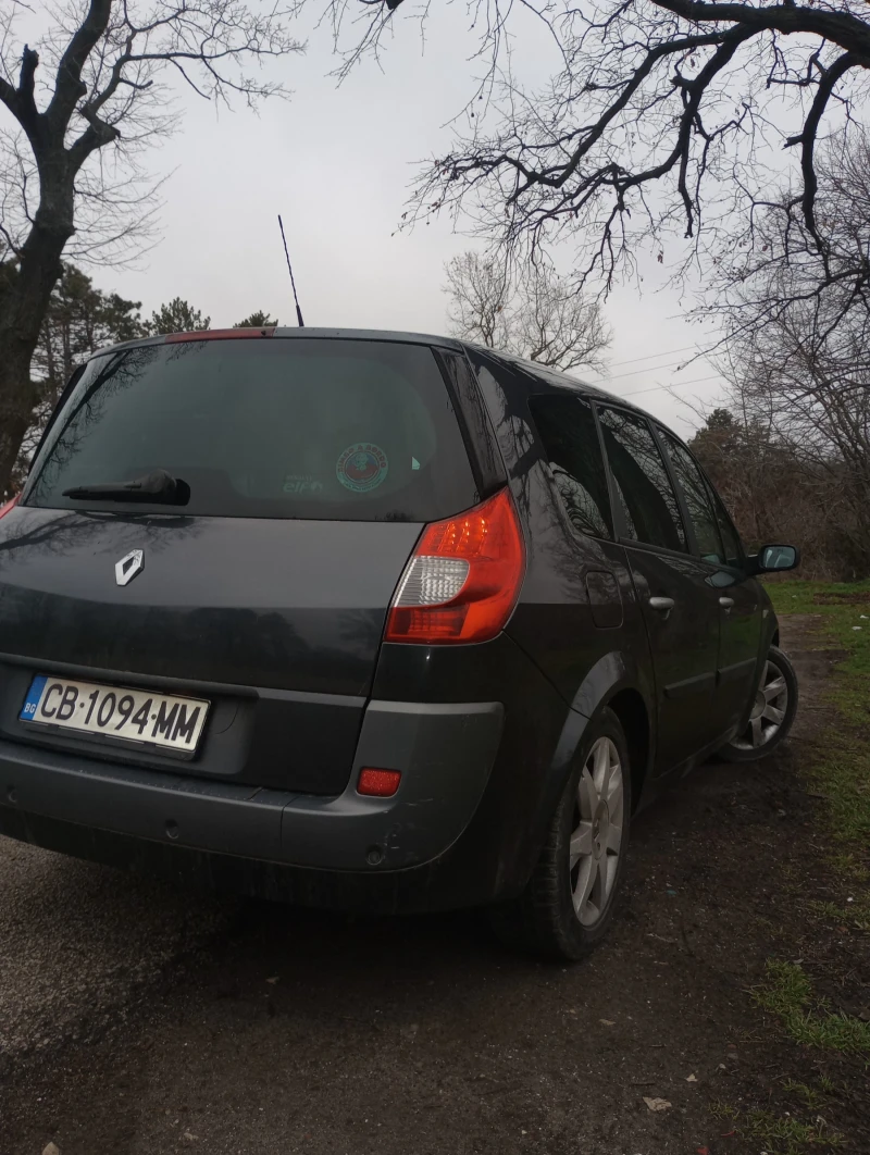 Renault Scenic, снимка 10 - Автомобили и джипове - 49441790