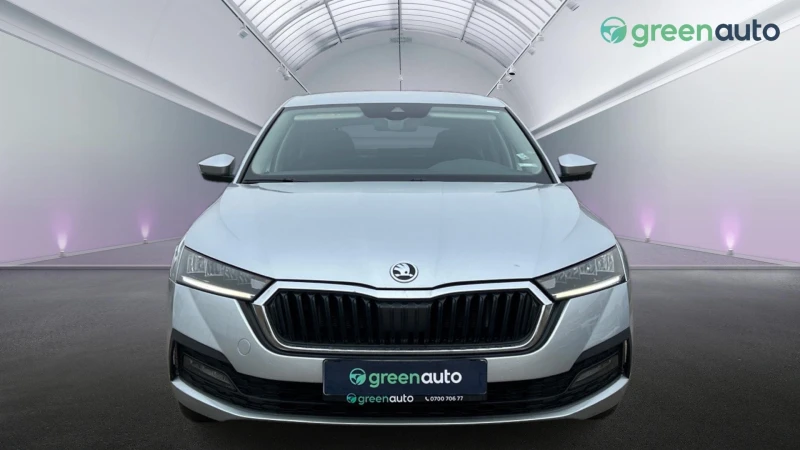 Skoda Octavia 2.0 TDi DSG, Месечна вноска от 555 лв., снимка 5 - Автомобили и джипове - 49455239