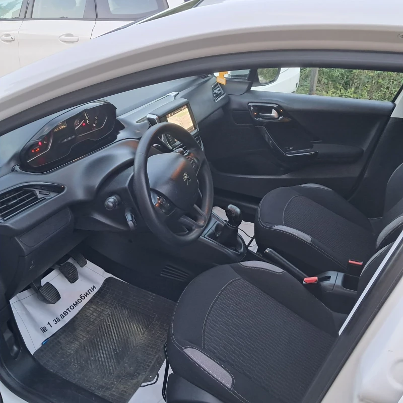 Peugeot 208 1.6 EHDI 82к.с., снимка 10 - Автомобили и джипове - 51555981