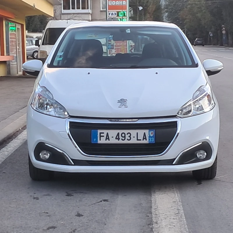 Peugeot 208 1.6 EHDI 82к.с., снимка 2 - Автомобили и джипове - 51555981