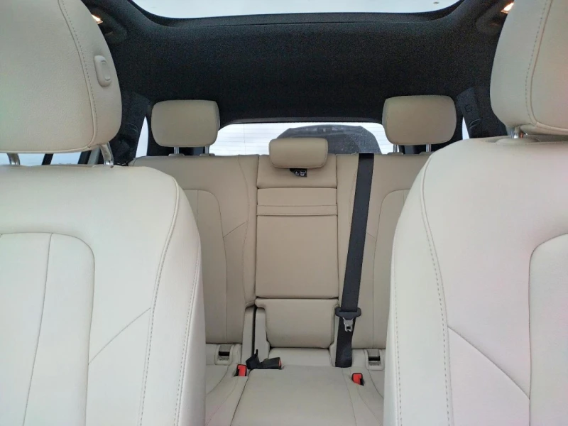 Mercedes-Benz EQB 250+ * ДИСТРОНИК* БЕЖАВА КОЖА* ПОДГРЕВ* ПАНОРАМА* , снимка 10 - Автомобили и джипове - 53564758
