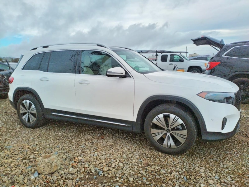 Mercedes-Benz EQB 250+ * ДИСТРОНИК* БЕЖАВА КОЖА* ПОДГРЕВ* ПАНОРАМА* , снимка 4 - Автомобили и джипове - 53564758