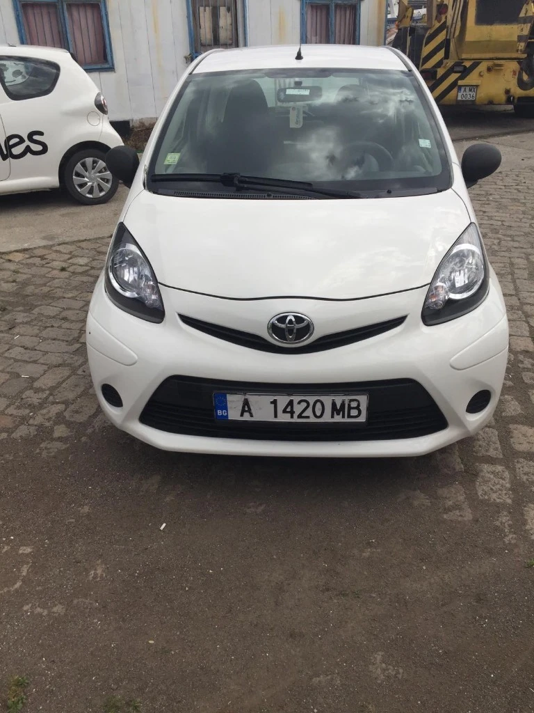 Toyota Aygo 1000, снимка 1 - Автомобили и джипове - 47504558