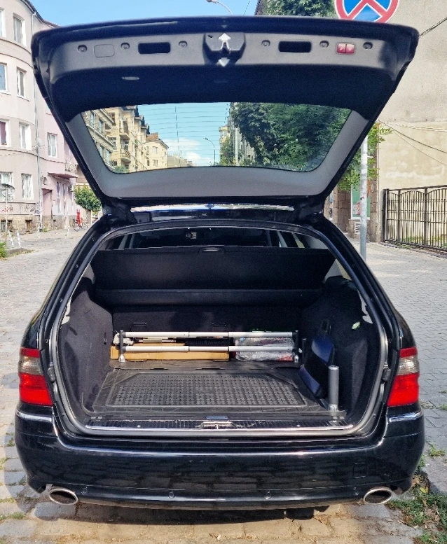 Mercedes-Benz E 350 4-матик, снимка 16 - Автомобили и джипове - 52150491