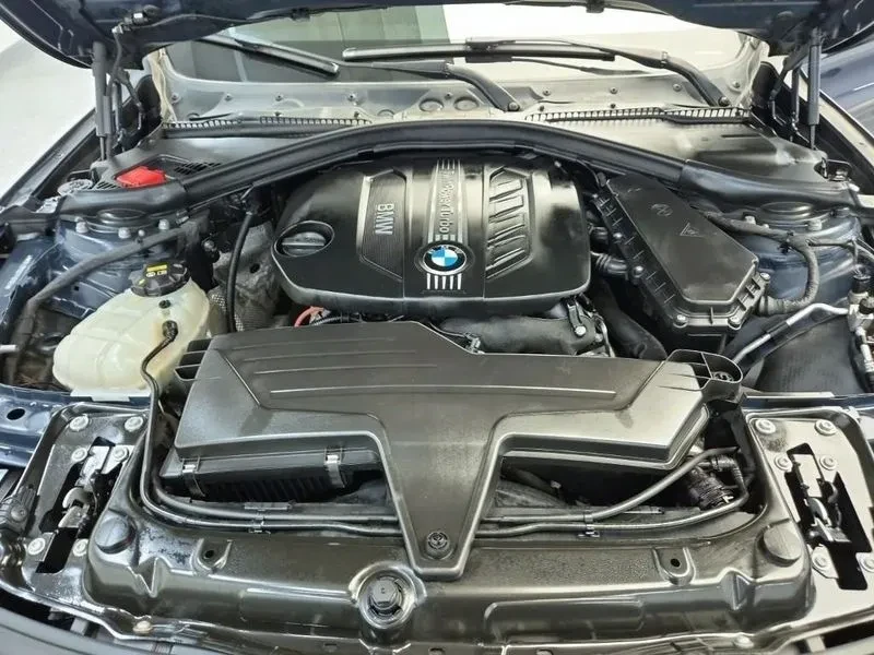 BMW 320 xDrive, снимка 6 - Автомобили и джипове - 53702862