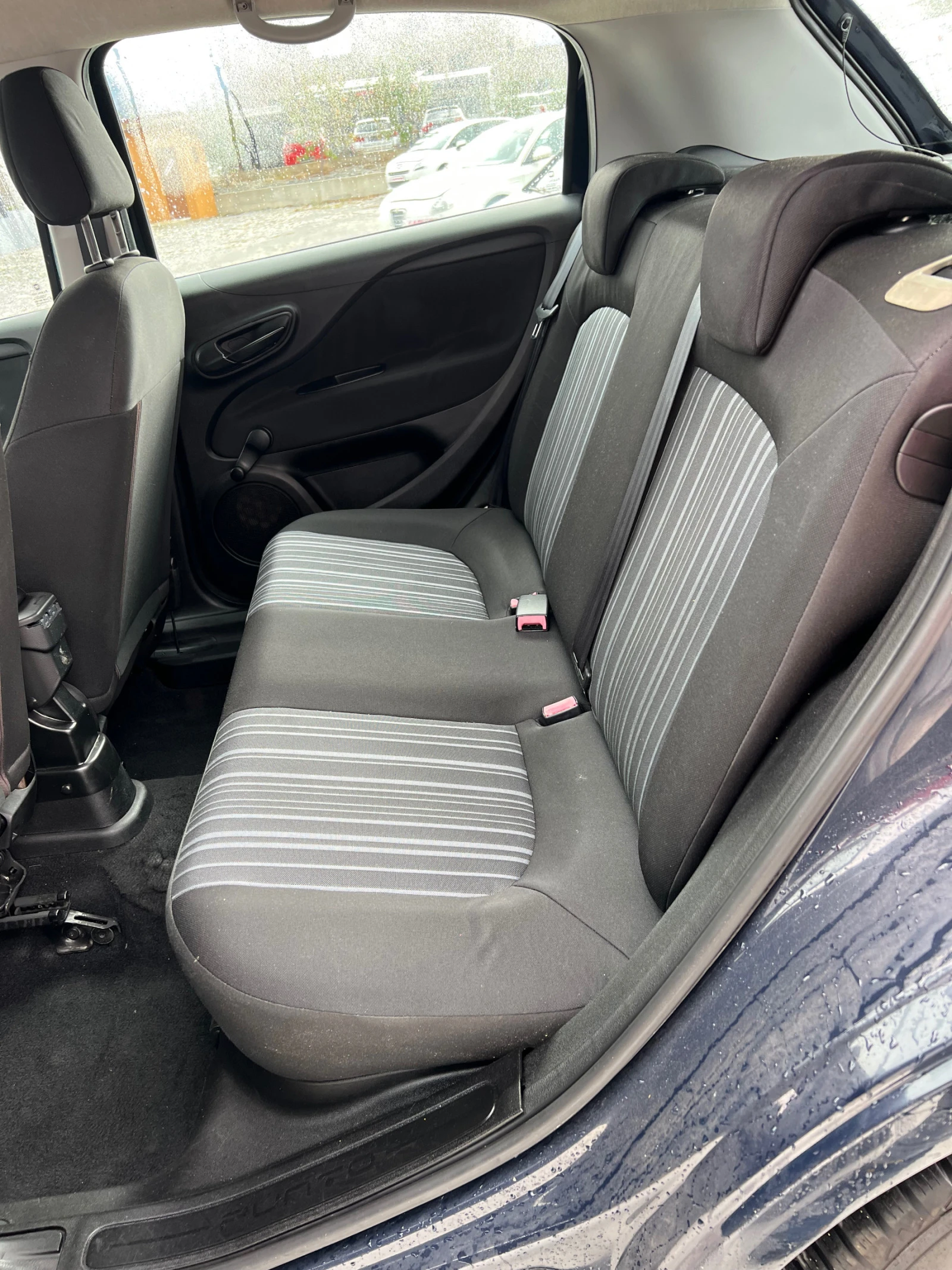 Fiat Punto 1.2i  | Mobile.bg — изображение 12