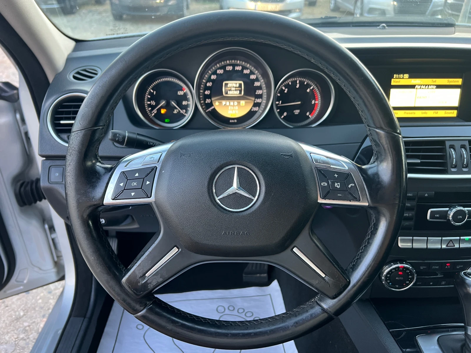 Mercedes-Benz C 200 2.2 CDI BLUE-EFFICENCY/ Автоматик/Нави/Park assist | Mobile.bg — изображение 13
