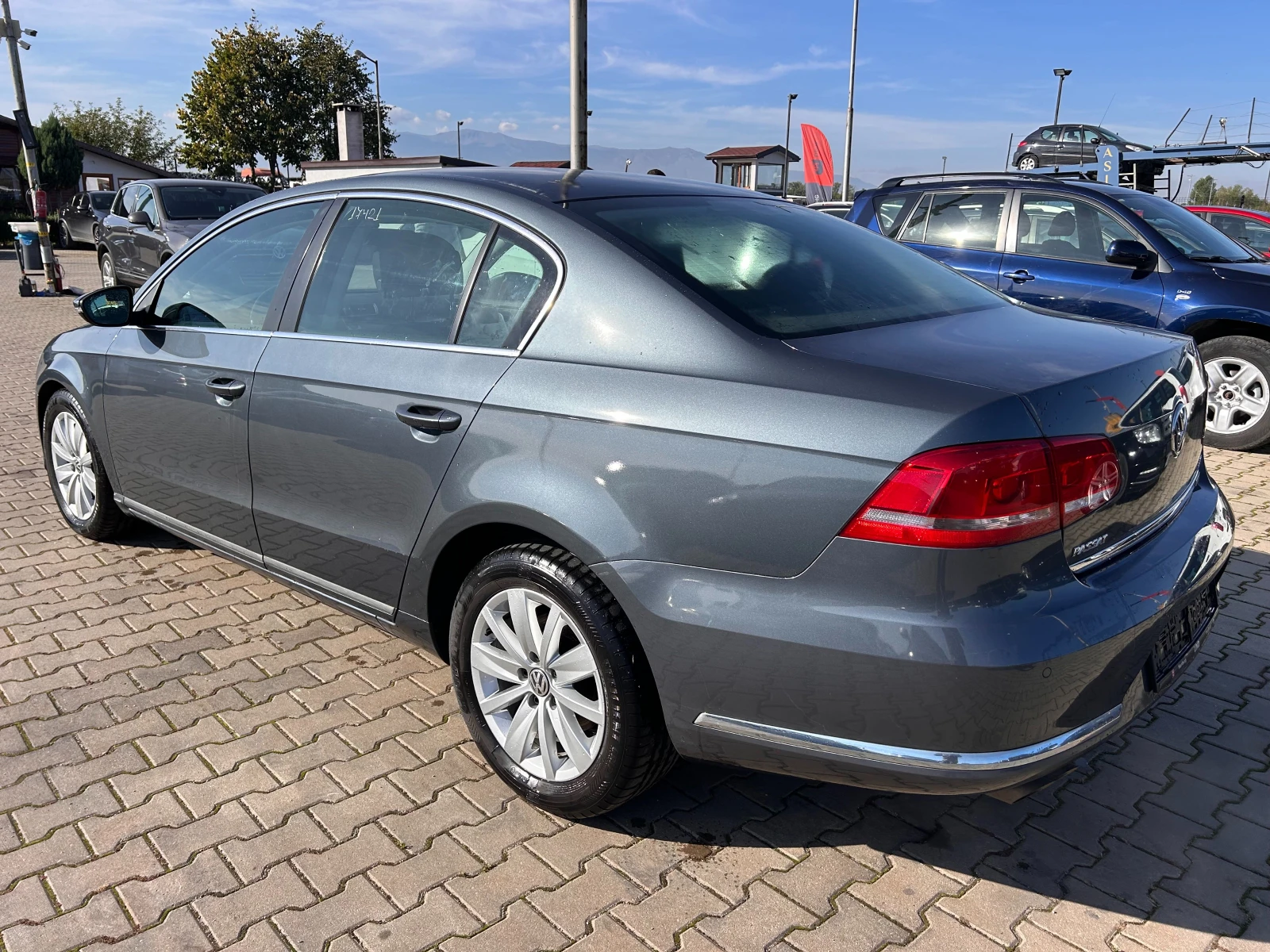 VW Passat 2.0TDI 4MOTION ЛИЗИНГ - изображение 8