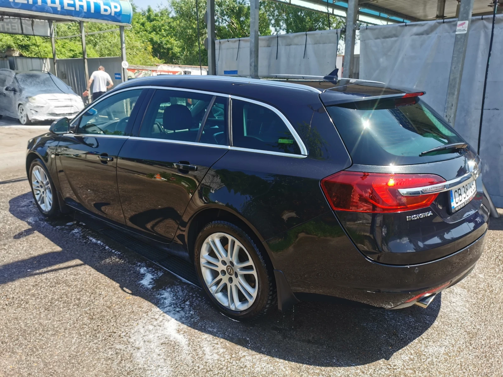 Opel Insignia 2.0 CDTI BI-TURBO 4X4 195  - изображение 3