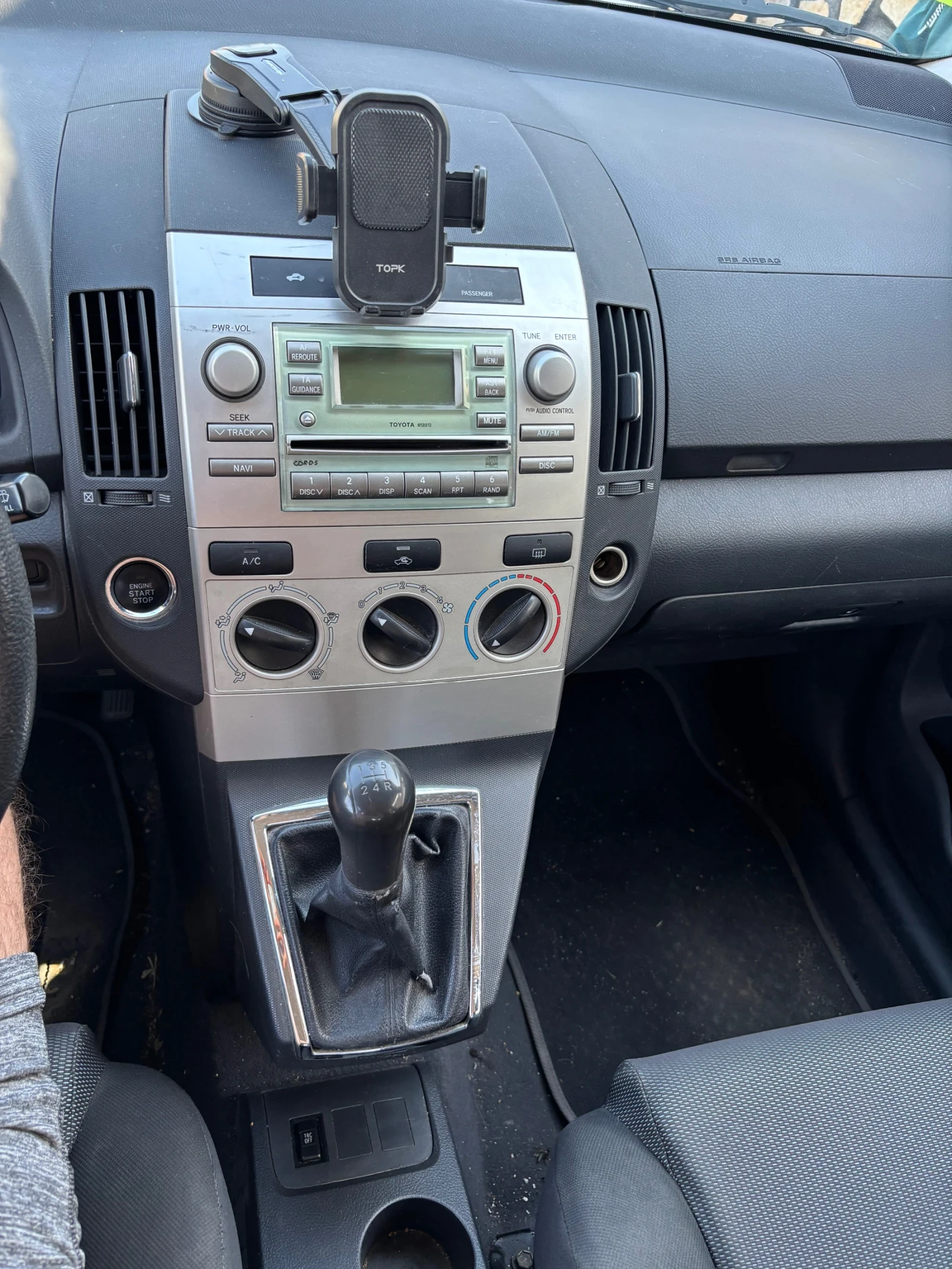 Toyota Corolla verso  - изображение 8