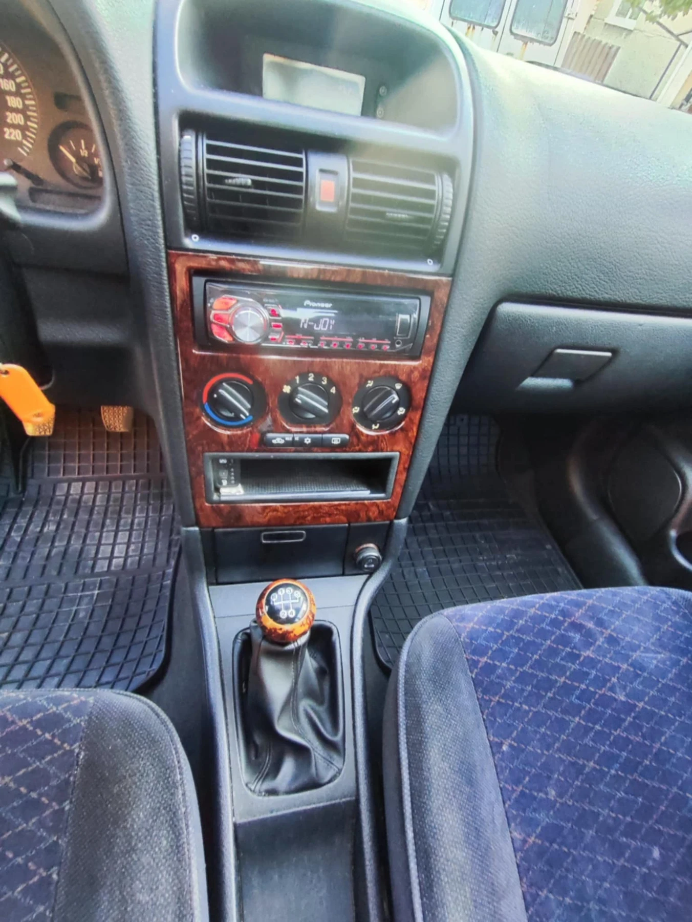 Opel Astra  - изображение 5