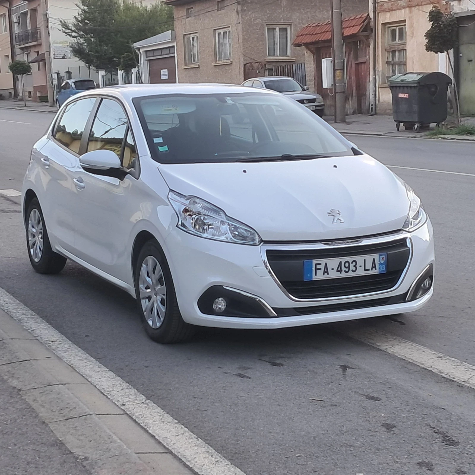 Peugeot 208 1.6 EHDI 82.. | Mobile.bg   1