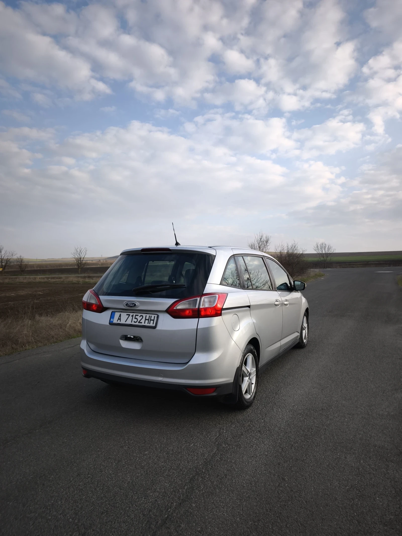 Ford Grand C-Max 1, 6 TDCI , снимка 5 - Автомобили и джипове - 51615051