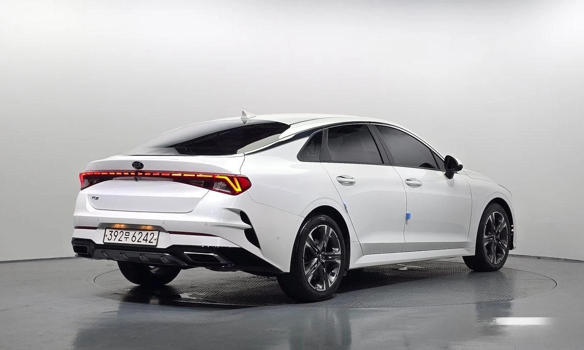Kia K5 2.0 Signature * НАЙ-ДОБРА ЦЕНА В БЪЛГАРИЯ*  - изображение 2