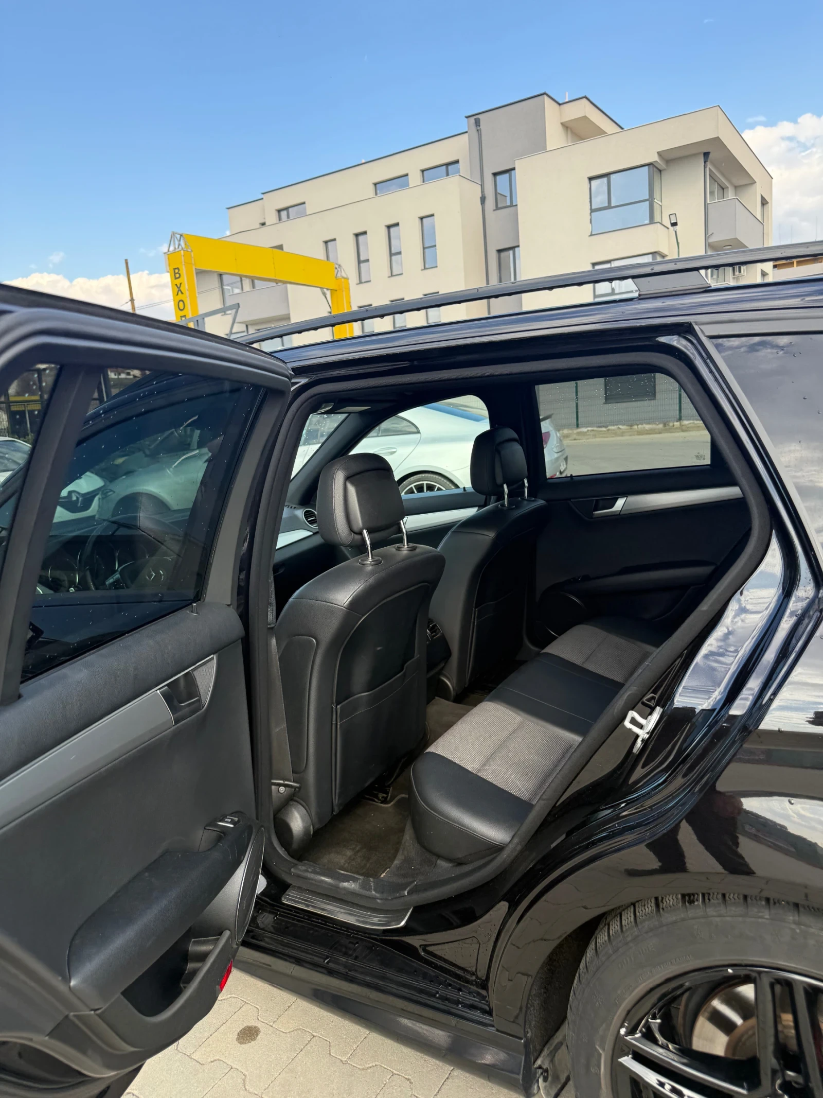 Mercedes-Benz C 250 CDI AMG, снимка 9 - Автомобили и джипове - 53861780