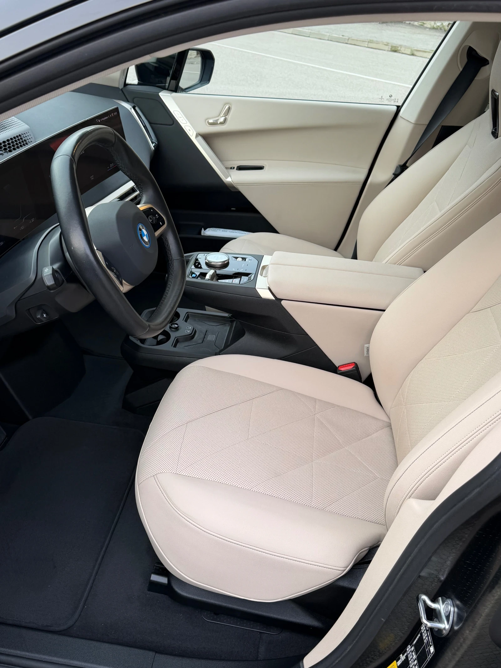 BMW iX 40 | Mobile.bg � ����������� 11