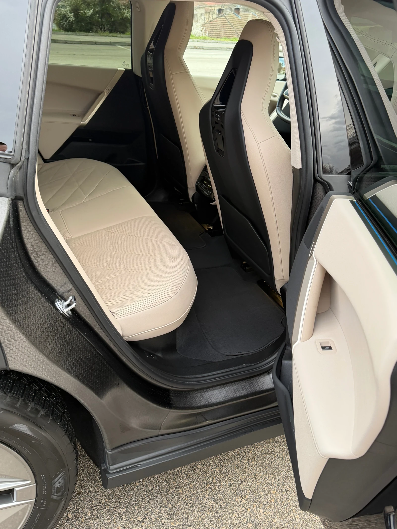 BMW iX 40 | Mobile.bg � ����������� 10
