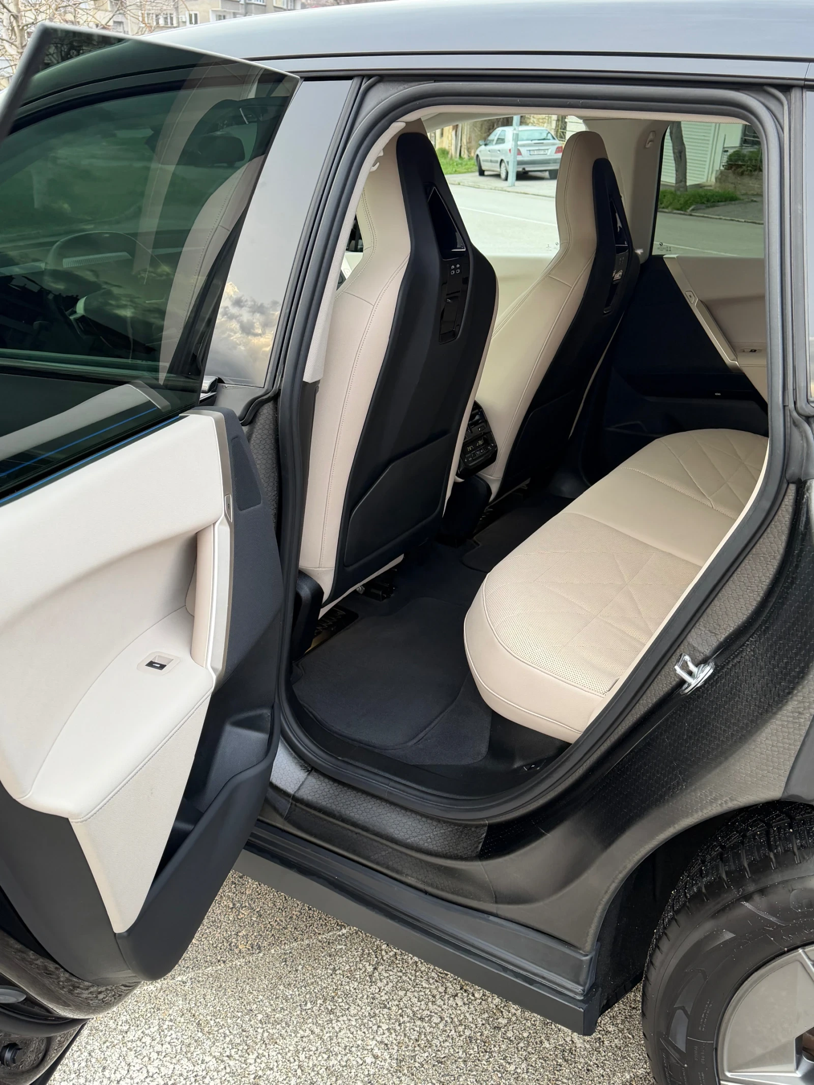 BMW iX 40 | Mobile.bg � ����������� 13