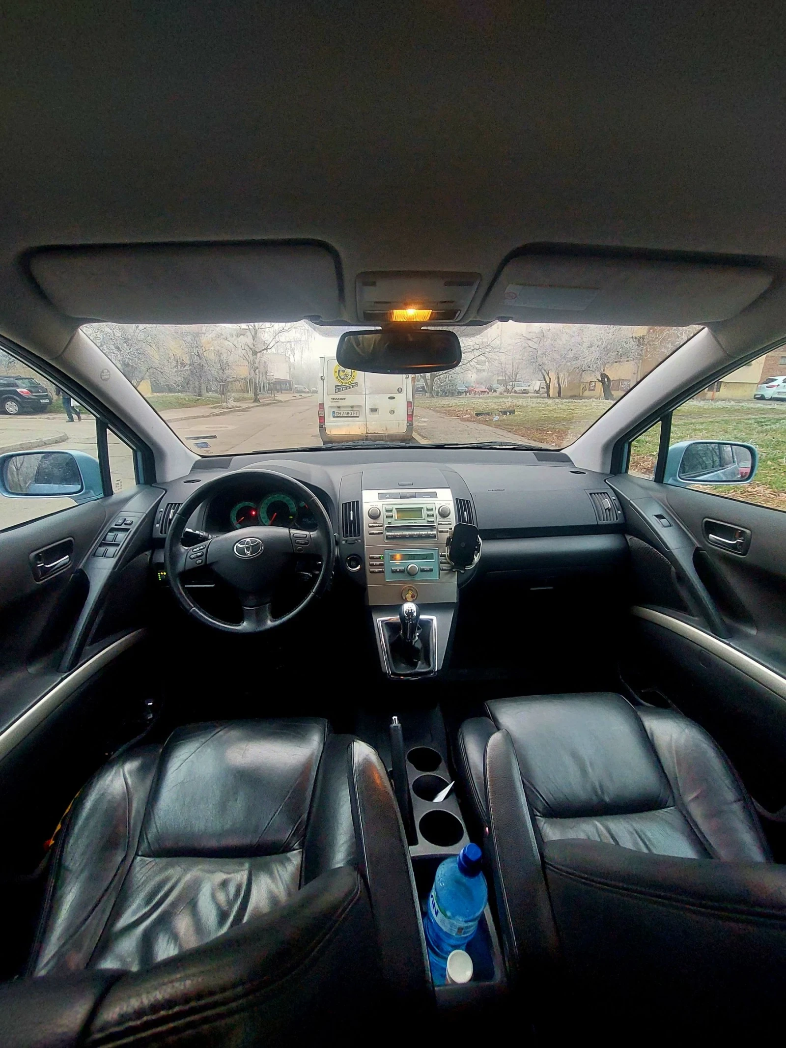 Toyota Corolla verso 1.8 VVTI Г.Инж. 6+ 1, снимка 11 - Автомобили и джипове - 54049056