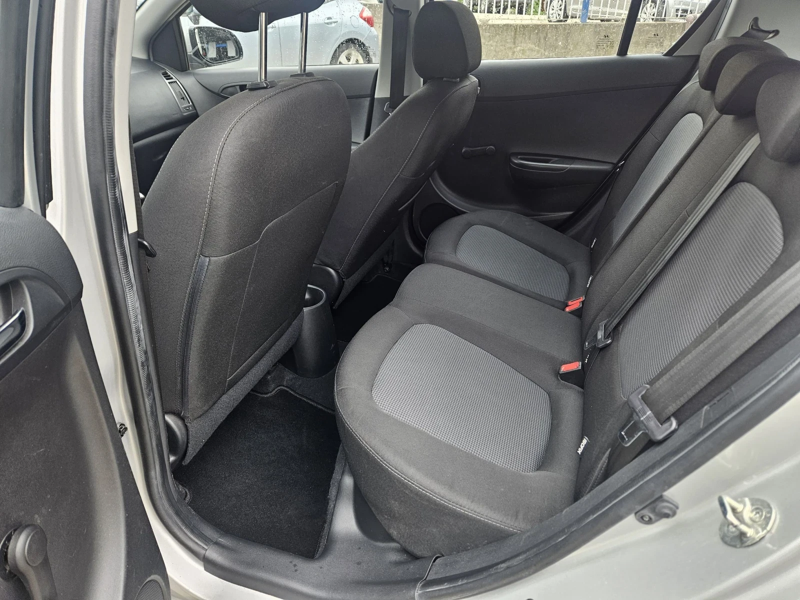 Hyundai I20 1.25 86k.с, снимка 13 - Автомобили и джипове - 54270682
