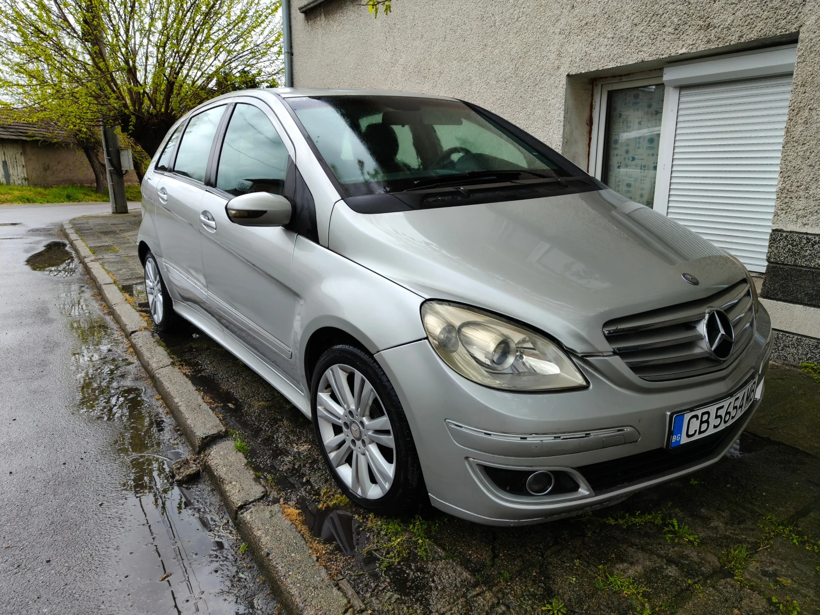 Mercedes-Benz B 200 CDI, снимка 5 - Автомобили и джипове - 54295442