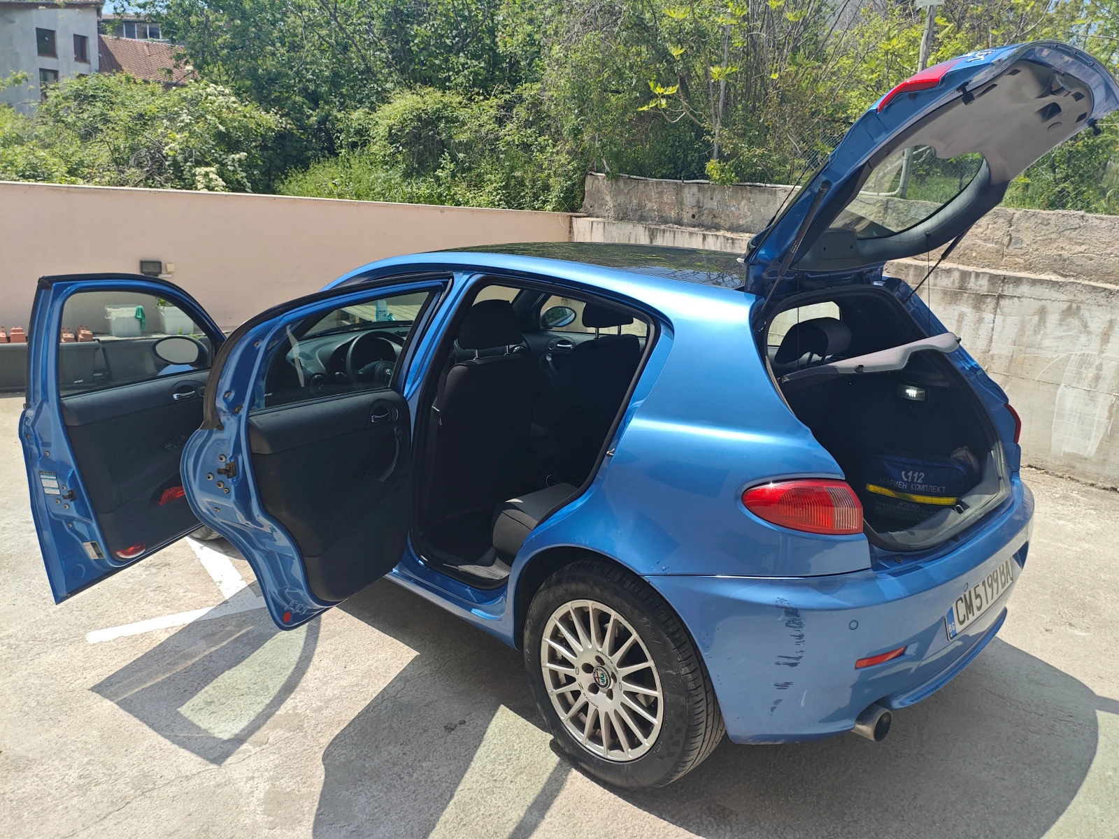 Alfa Romeo 147 1.9 Jtdm 16v blackline, снимка 10 - Автомобили и джипове - 54559490