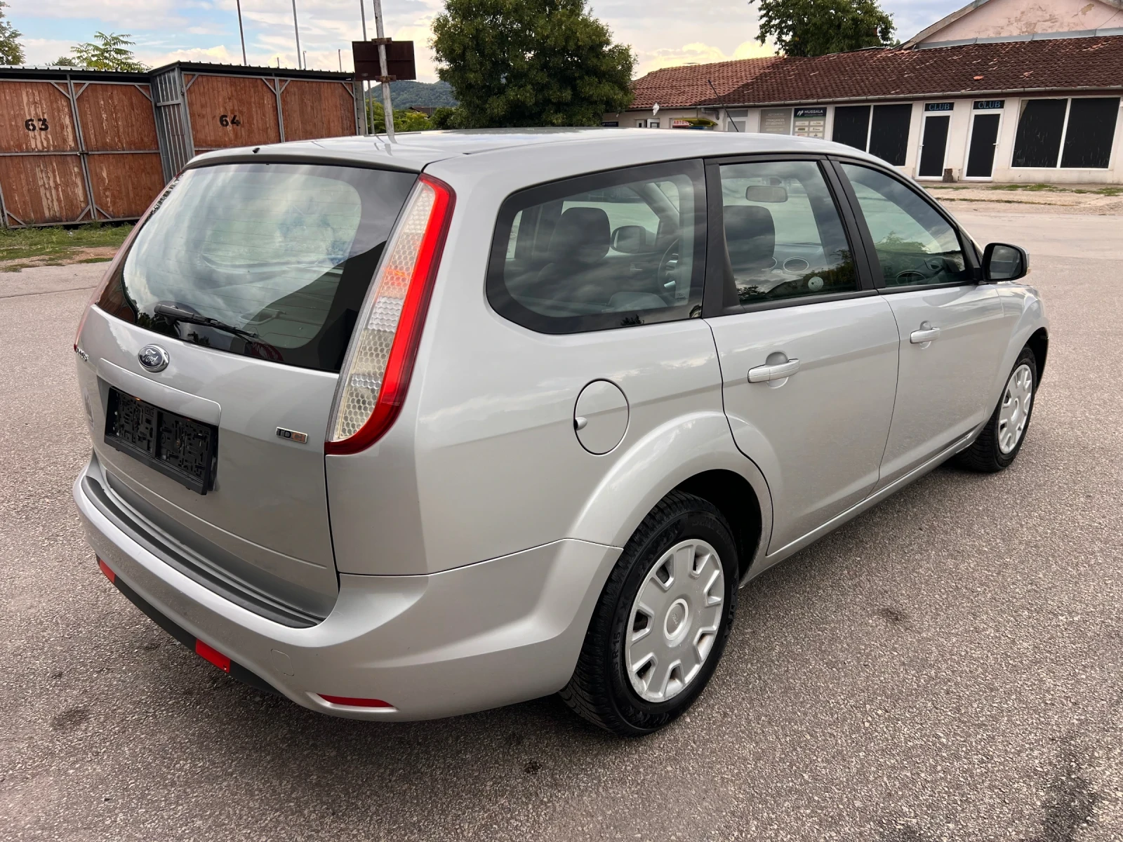 Ford Focus 1.6TDCi 109k.c * Климатик* , снимка 3 - Автомобили и джипове - 55268166