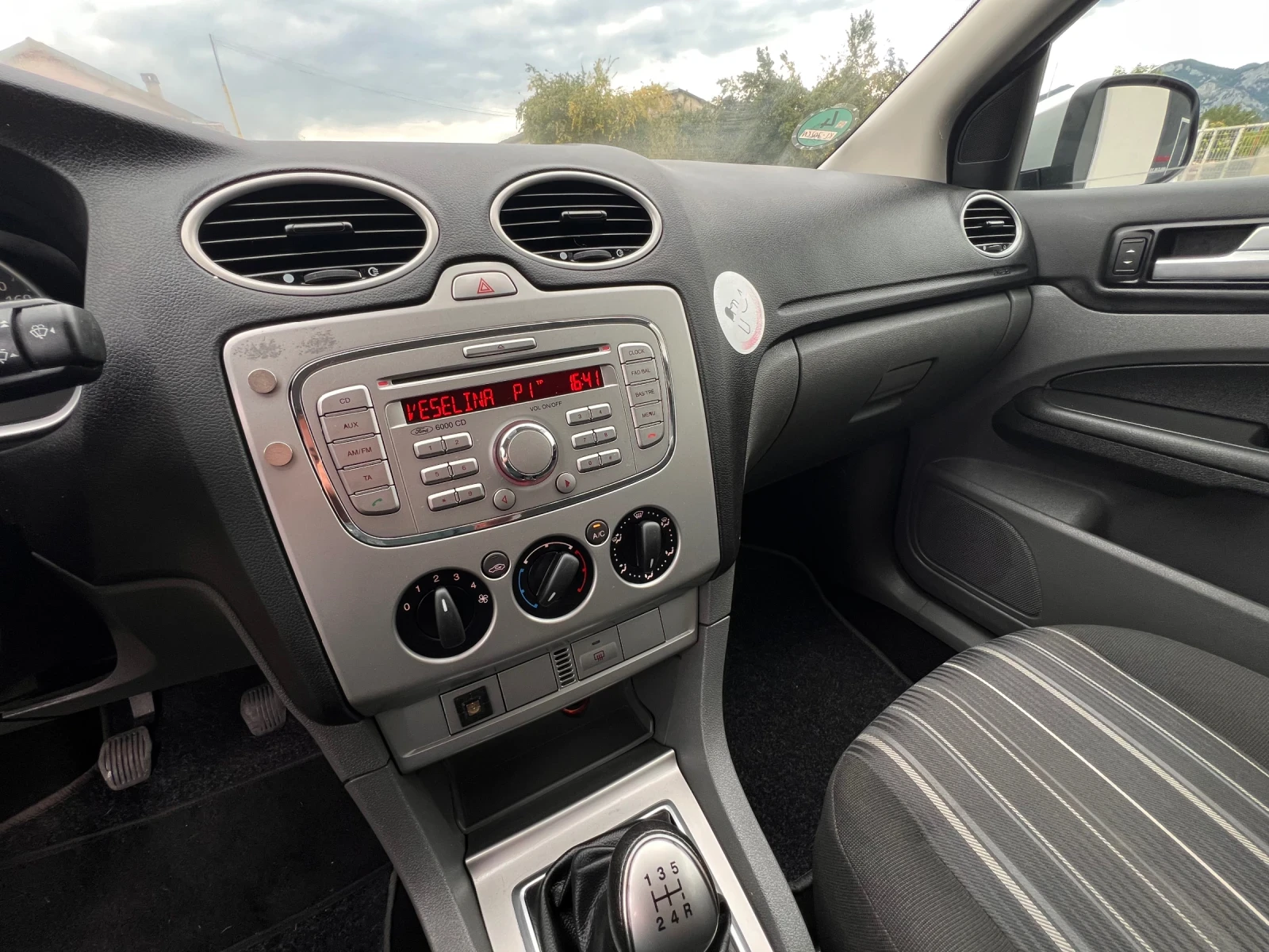 Ford Focus 1.6TDCi 109k.c * Климатик* , снимка 12 - Автомобили и джипове - 55268166
