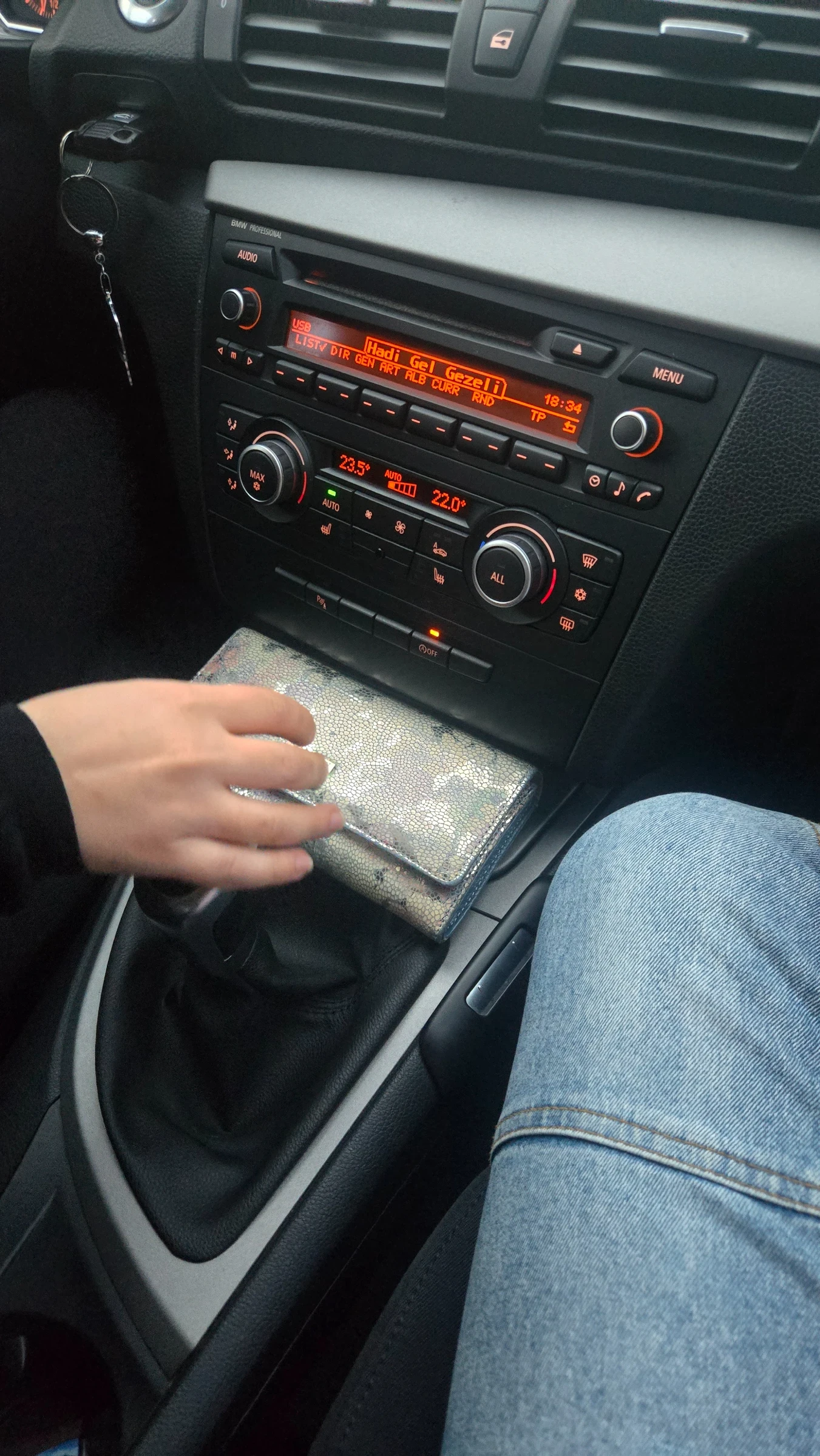 BMW 118, снимка 8 - Автомобили и джипове - 55284806