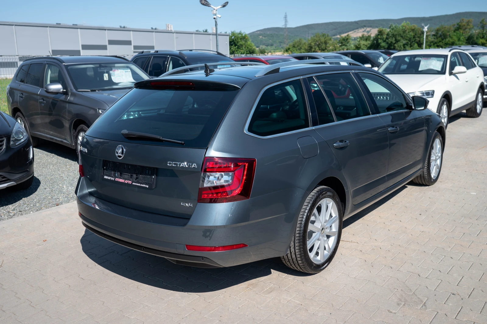 Skoda Octavia 2.0* 150кс* Алкантара* Кожа* Canton, снимка 6 - Автомобили и джипове - 55641885