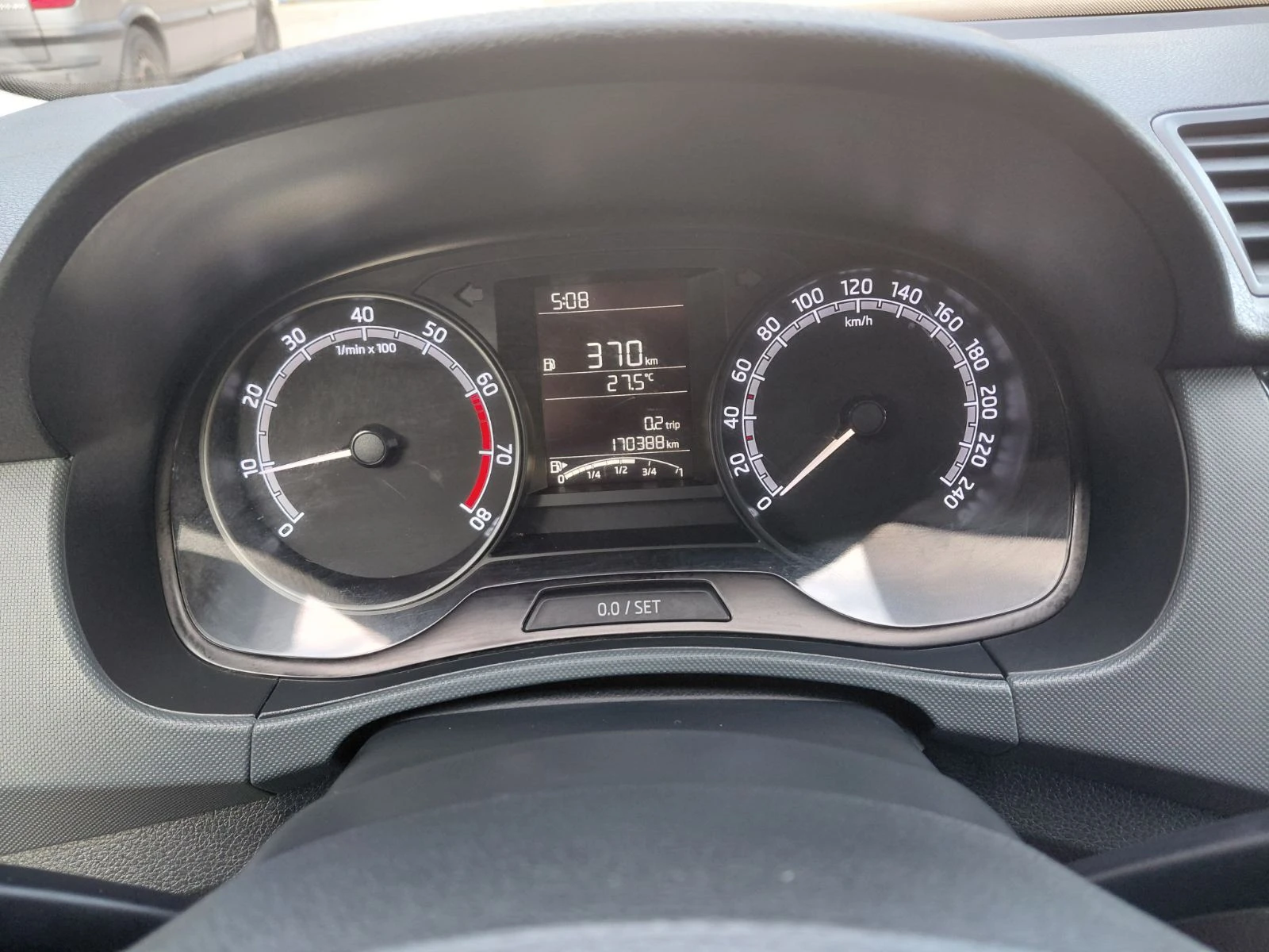 Skoda Fabia 1.0i, снимка 16 - Автомобили и джипове - 55681490