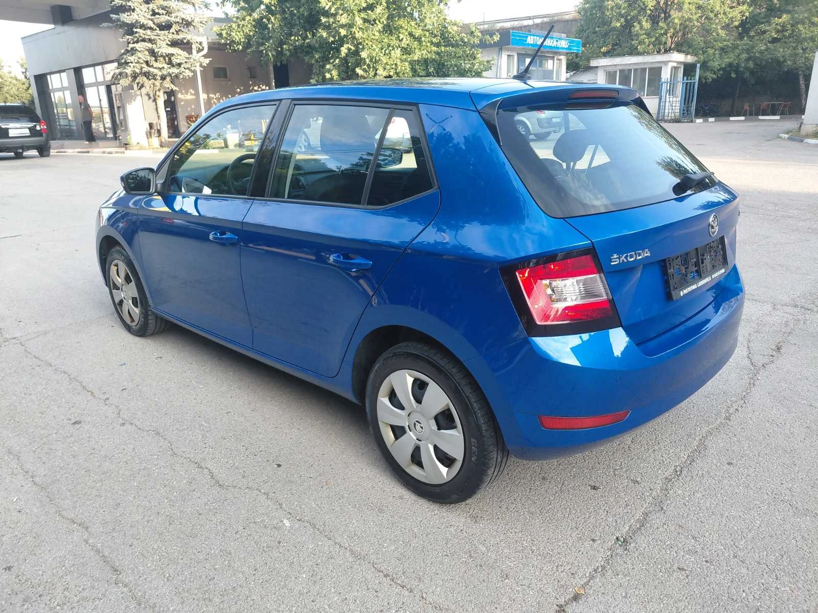 Skoda Fabia 1.0i, снимка 4 - Автомобили и джипове - 55681490