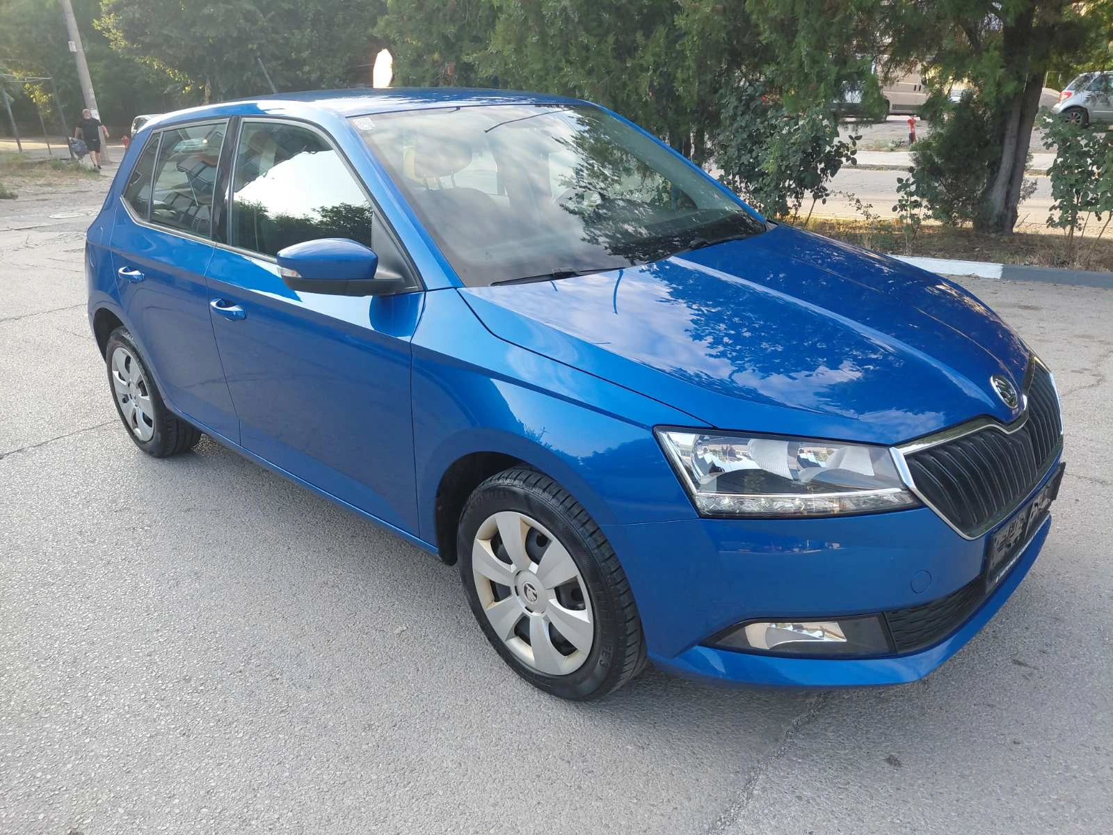 Skoda Fabia 1.0i, снимка 8 - Автомобили и джипове - 55681490