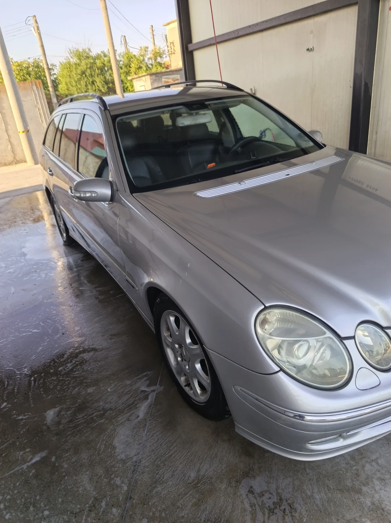 Mercedes-Benz E 320