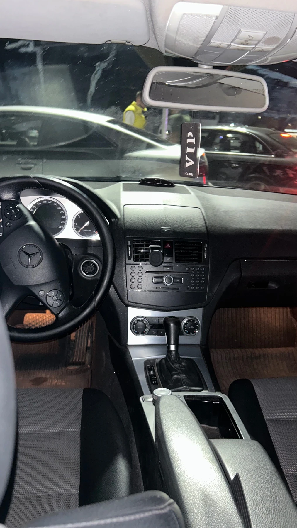 Mercedes-Benz C 220, снимка 7 - Автомобили и джипове - 56040476