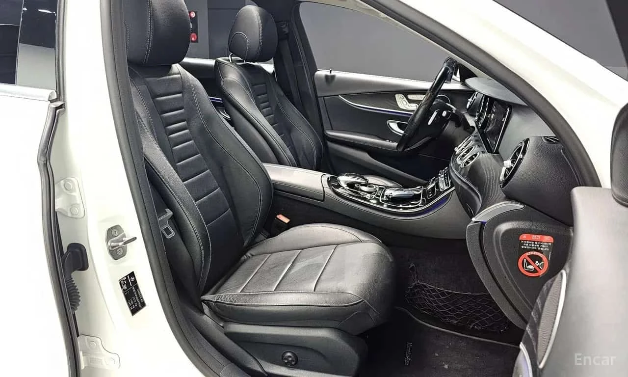 Mercedes-Benz E 220 d 4MATIC Avantgarde * КРАЙНА ЦЕНА ДО БЪЛГАРИЯ, снимка 10 - Автомобили и джипове - 56255900