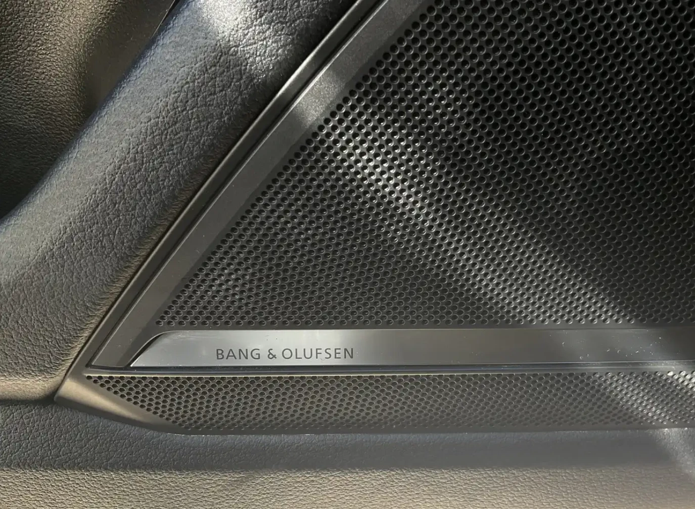 Audi Rs6 HUD / DIS / Carbon / B&O / 360CAM / MASSAGE | Mobile.bg � ����������� 11