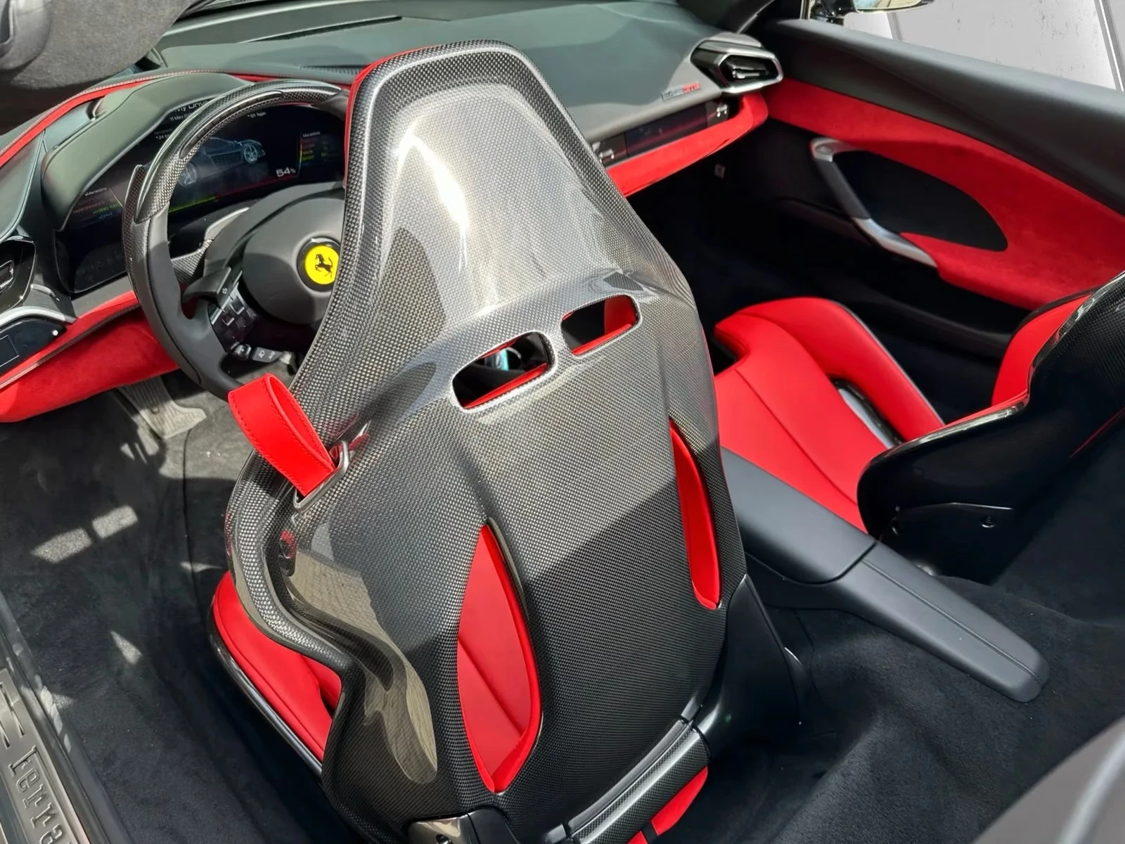 Ferrari 296 GTS CARBON/LIFT/JBL/LED/RACING SEATS/360/PPF/ | Mobile.bg � ����������� 9