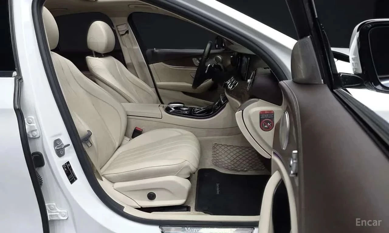 Mercedes-Benz E 220, снимка 11 - Автомобили и джипове - 56689581