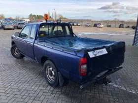 Nissan Navara 2,5 | Mobile.bg    6