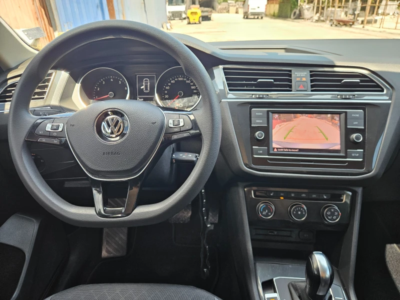 VW Tiguan 2.0 4x4, снимка 12 - Автомобили и джипове - 52452075