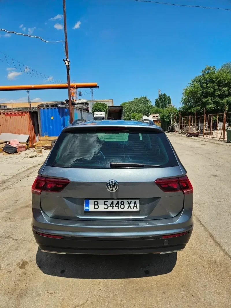 VW Tiguan 2.0 4x4, снимка 6 - Автомобили и джипове - 52452075