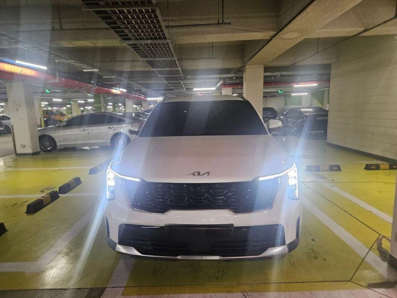 Kia Sorento Diesel 2.2 2WD Noblesse, снимка 2 - Автомобили и джипове - 52109720